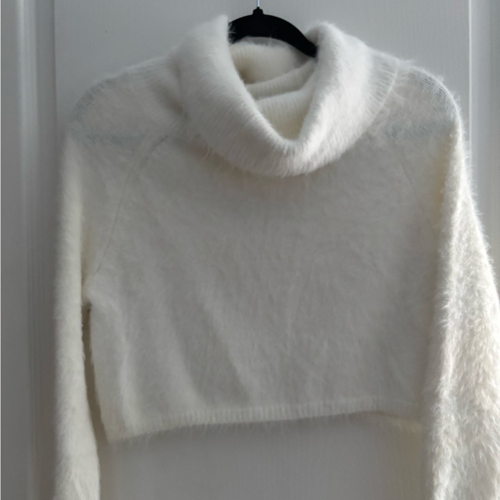 White Cropped Turtleneck Sweater